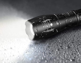 Lanterna Tática Poderosa Prova D'agua LED A100
